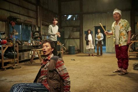 Film Review: The Odd Family: Zombie on Sale .